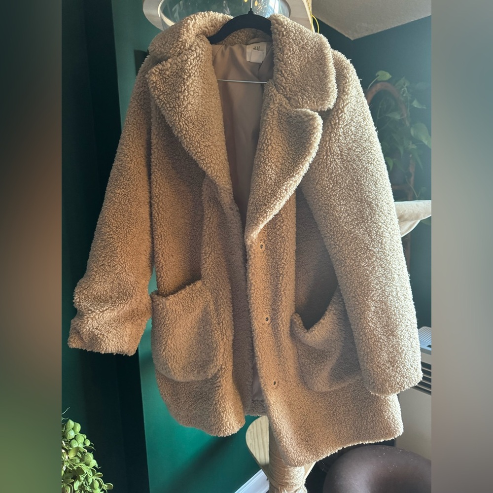 H&M Teddy Coat, size small (oversize fit)